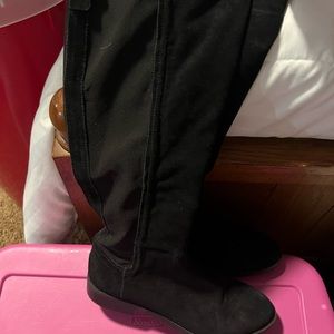 Brand new never worn Marc Fisher size 8 suede tall boots